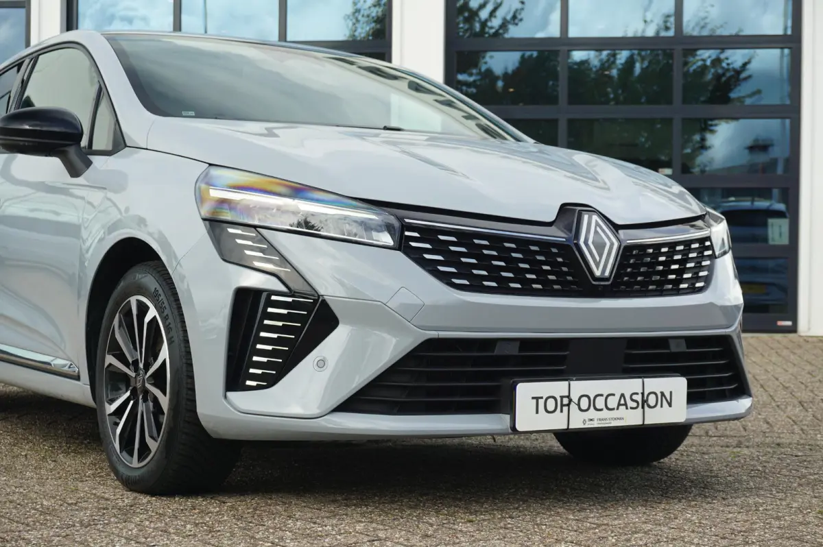 1.6 E-Tech Full Hybrid 145 Techno