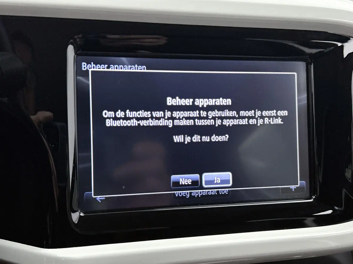 1.0 70pk Intens Automaat | Achteruitrijcamera | Parkeersensoren Achter | Climate Control | Navigatie | LMV 16'' | Cruise Control