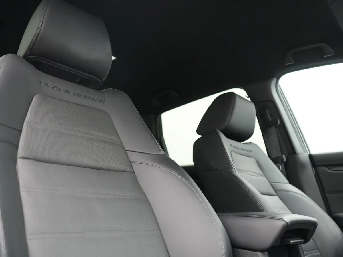 2.0 Black Edition MHEV 215pk Dealer O.H | Trekhaak Afn. | Adaptive Cruise | Camera | Lederen Sportstoelen Verwarmd | Keyless | Navigatie | DAB |  20"L.M
