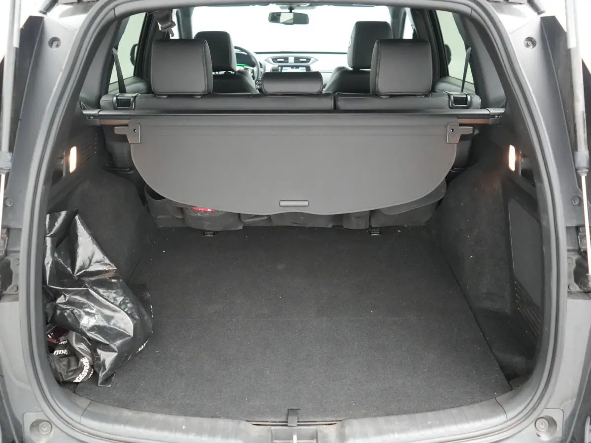 2.0 Black Edition MHEV 215pk Dealer O.H | Trekhaak Afn. | Adaptive Cruise | Camera | Lederen Sportstoelen Verwarmd | Keyless | Navigatie | DAB |  20"L.M