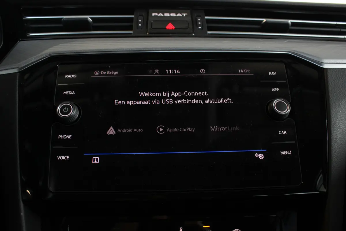 1.5 TSI Business Trekhaak | R-Line Look | Camera | Virtual Cockpit | Adapt. Cruise | Bluetooth | Navi | LED | 17" LMV | PDC V+A
