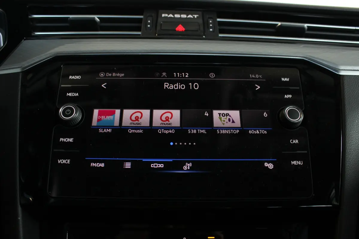 1.5 TSI Business Trekhaak | R-Line Look | Camera | Virtual Cockpit | Adapt. Cruise | Bluetooth | Navi | LED | 17" LMV | PDC V+A