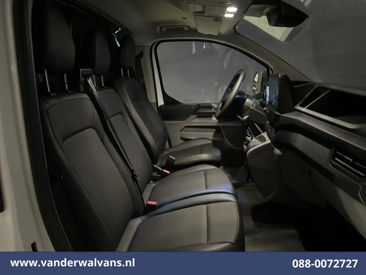 2.0 TDCI 136pk L2H1 Euro6 Airco | Camera | Apple Carplay | LED | Cruisecontrol Android Auto, Verwarmde voorruit, Parkeersensoren, Leder, Bijrijdersbank