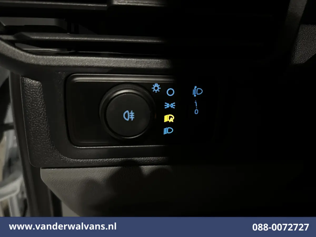 2.0 TDCI 136pk L2H1 Euro6 Airco | Camera | Apple Carplay | LED | Cruisecontrol Android Auto, Verwarmde voorruit, Parkeersensoren, Leder, Bijrijdersbank