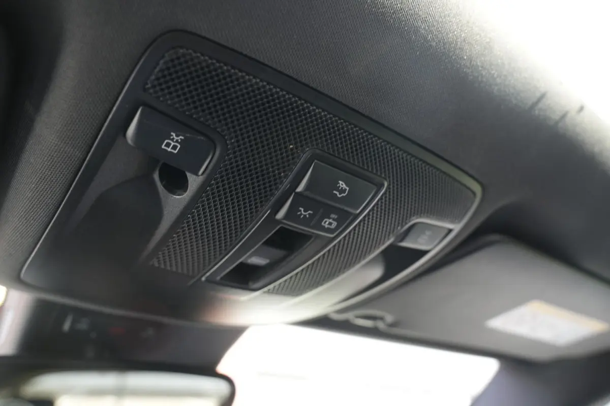 200 Premium Plus AMG Panoramadak Carplay Leer/Alcantara Cruise Clima