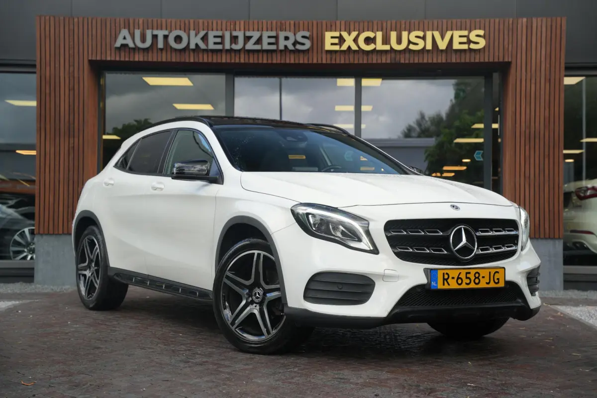 200 Premium Plus AMG Panoramadak Carplay Leer/Alcantara Cruise Clima