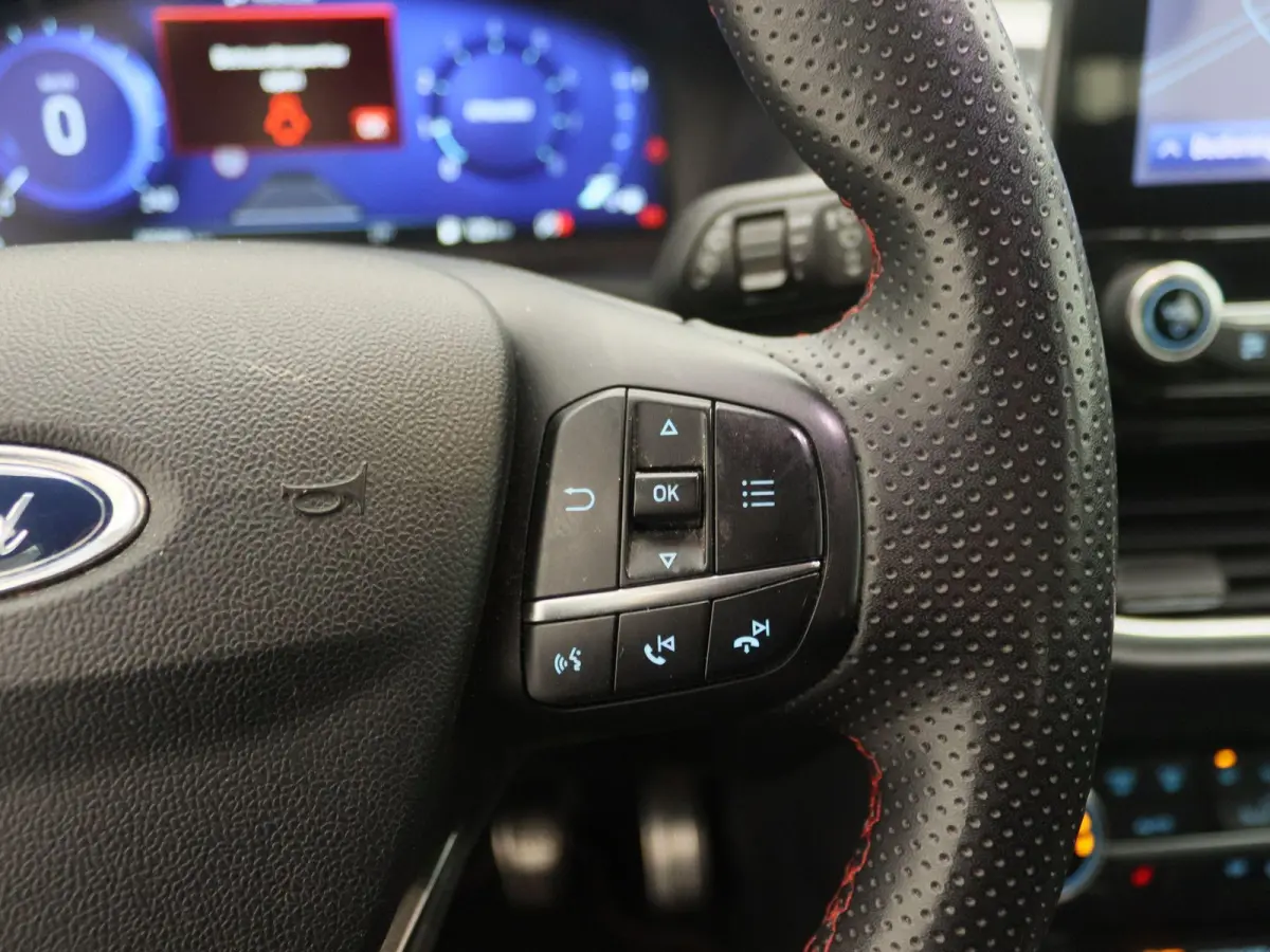 1.0 EcoBoost Titanium X | Apple Carplay/Android Auto | Winter Pakket | Camera |