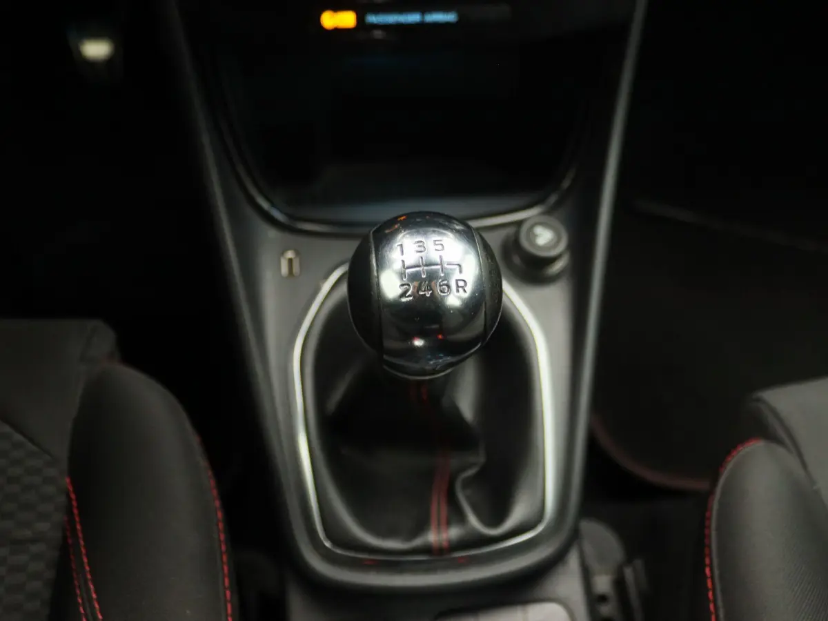 1.0 EcoBoost Titanium X | Apple Carplay/Android Auto | Winter Pakket | Camera |