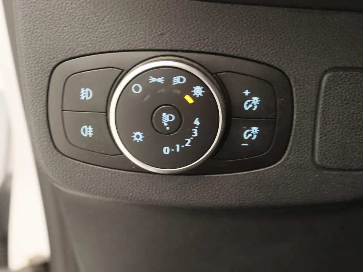 1.0 EcoBoost Titanium X | Apple Carplay/Android Auto | Winter Pakket | Camera |