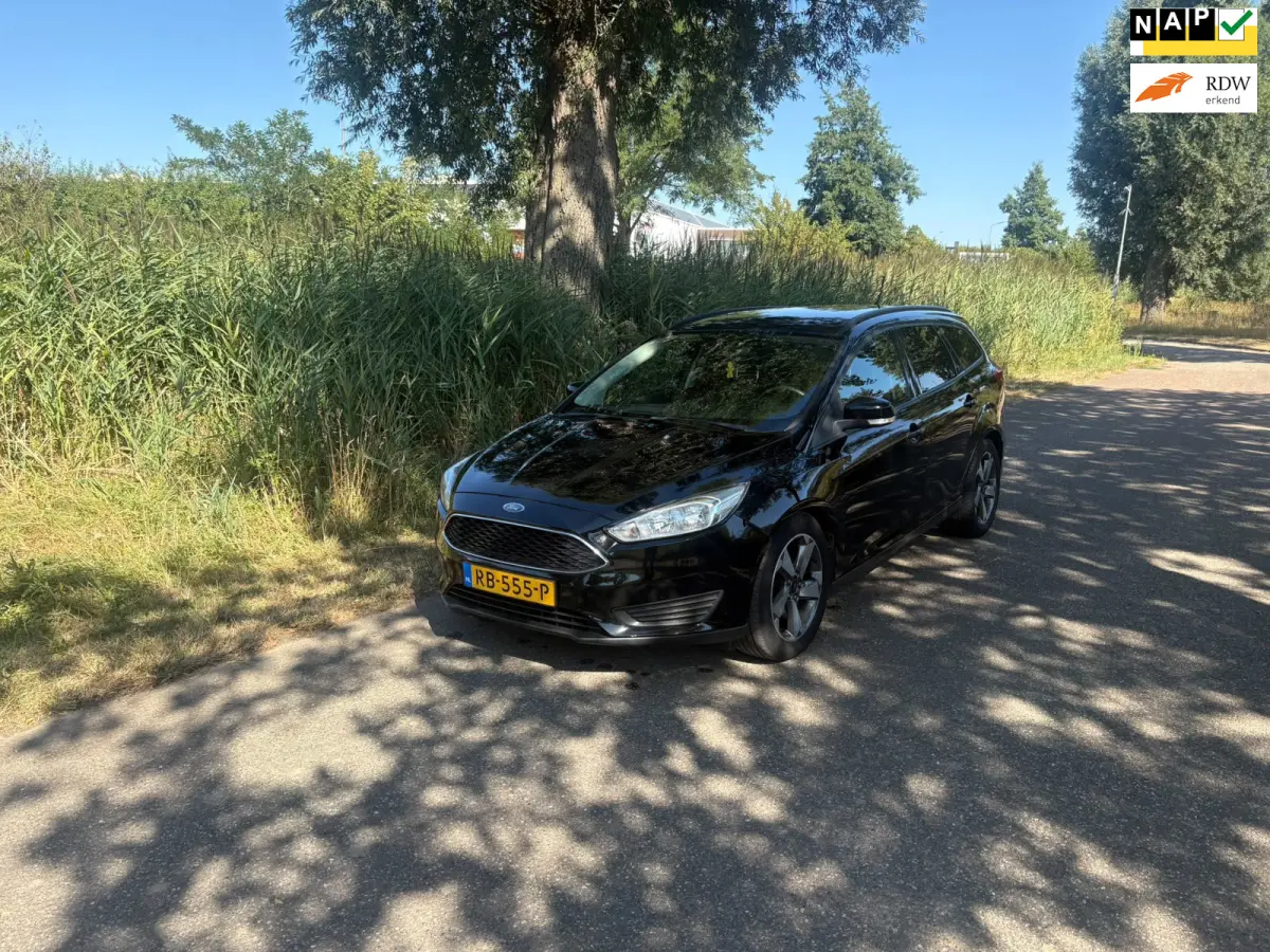 Ford Focus Wagon 2017 Benzine Automatisch leasen