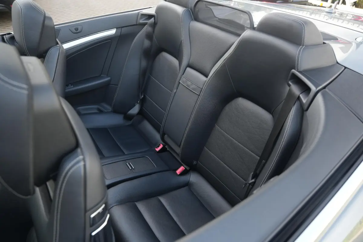 200 CGI Elegance Airscarf Stoelverw. Leer Navi Xenon 19''LM