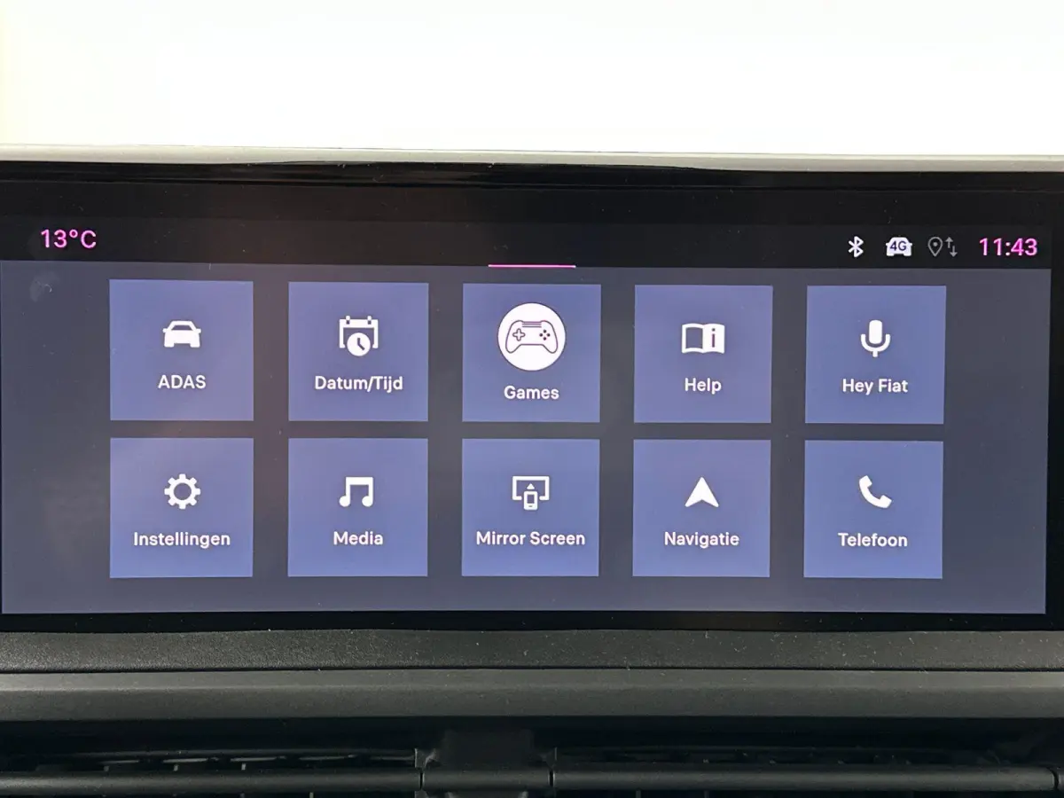 2.0 Diesel 145 S&S L3 | DEMONSTRATIEMODEL | Trekhaak | 3 zitplaatsen | Cruise Control | Apple Carplay&Android Auto | PDC | 2 + 6 jaar Speciale Garantie!