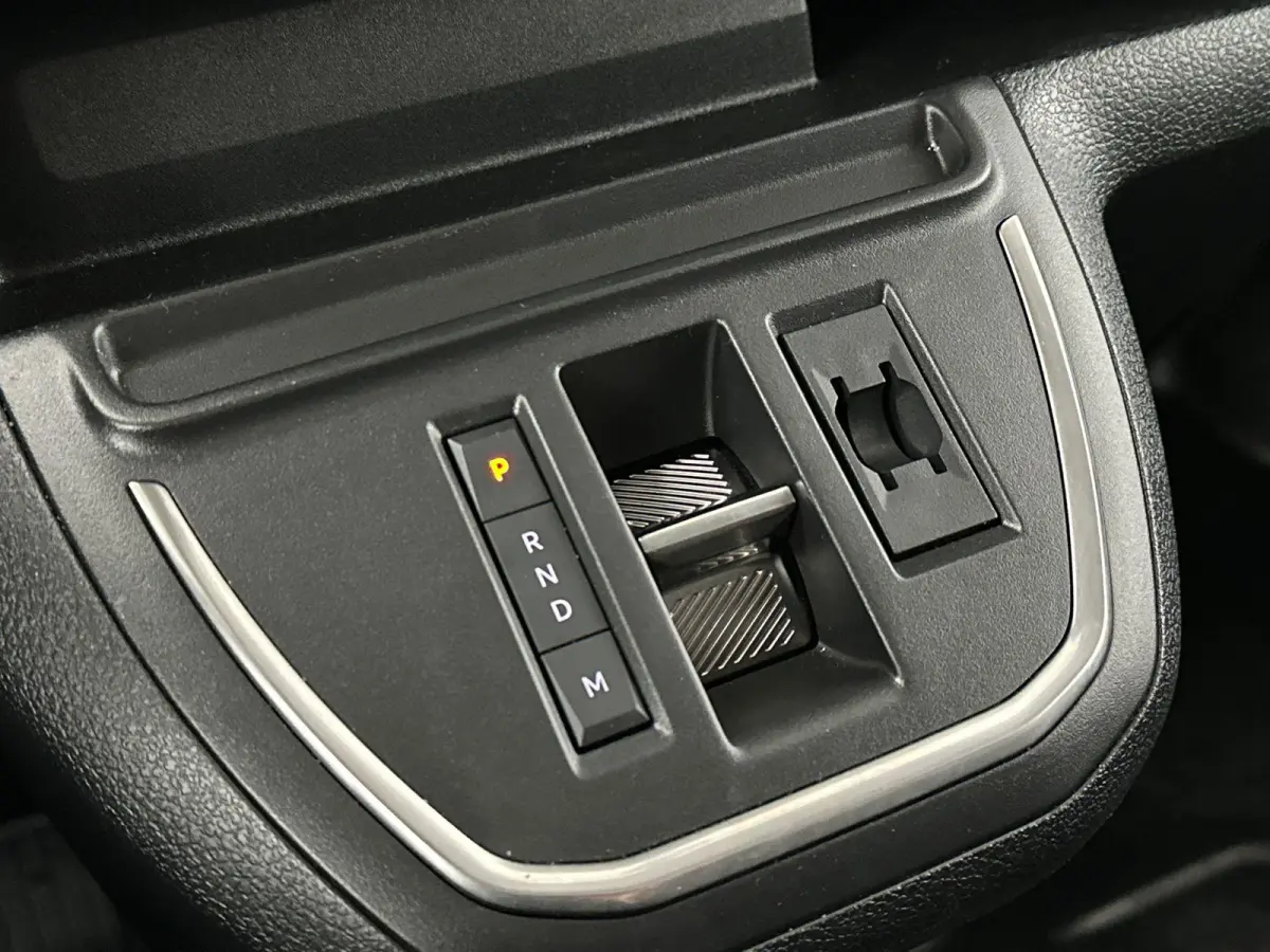 2.0 Diesel 145 S&S L3 | DEMONSTRATIEMODEL | Trekhaak | 3 zitplaatsen | Cruise Control | Apple Carplay&Android Auto | PDC | 2 + 6 jaar Speciale Garantie!