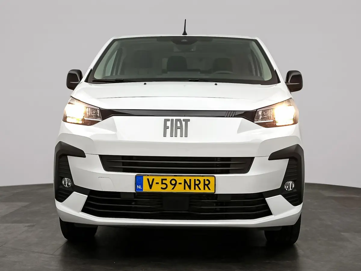 2.0 Diesel 145 S&S L3 | DEMONSTRATIEMODEL | Trekhaak | 3 zitplaatsen | Cruise Control | Apple Carplay&Android Auto | PDC | 2 + 6 jaar Speciale Garantie!