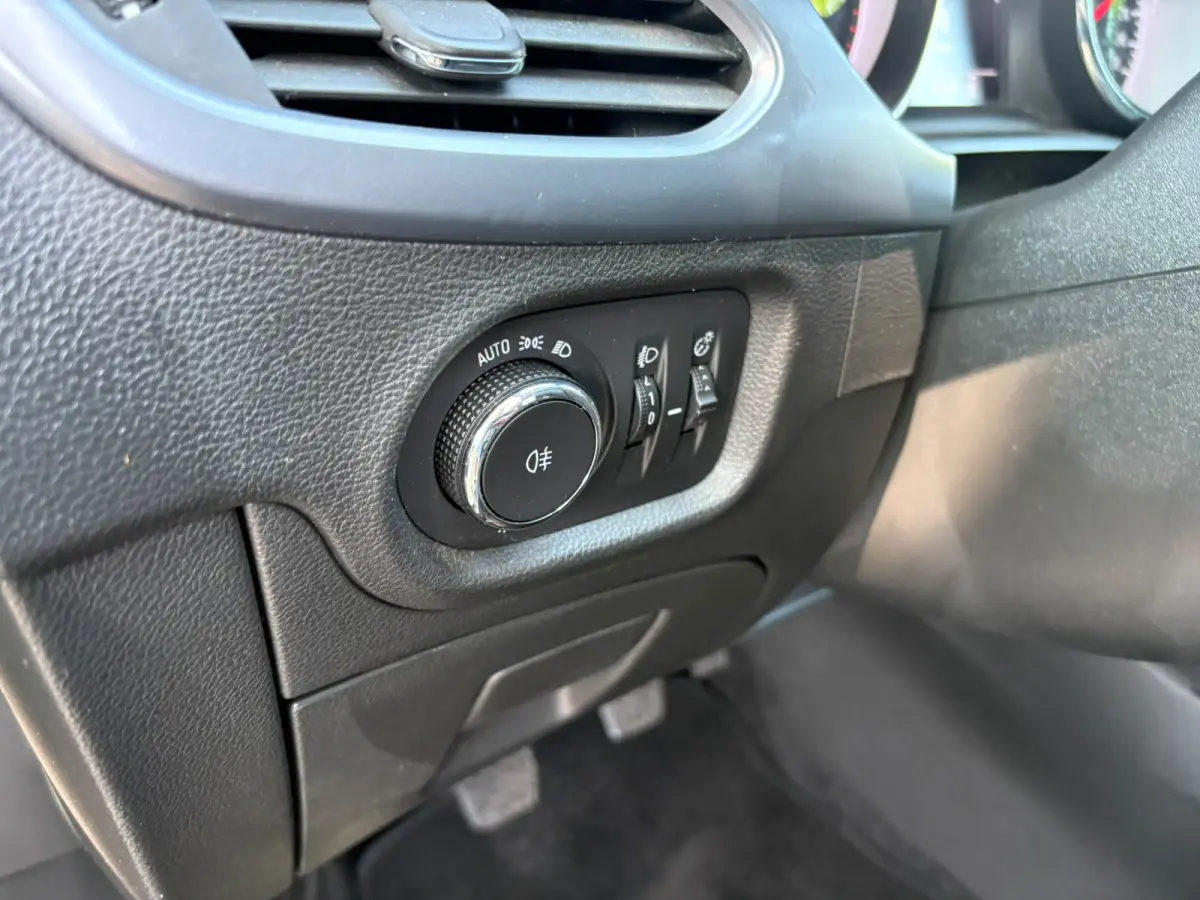1.0 Innovation AppleCarplay Pdc Cruise Airco Trekhaak Stoelverwarming