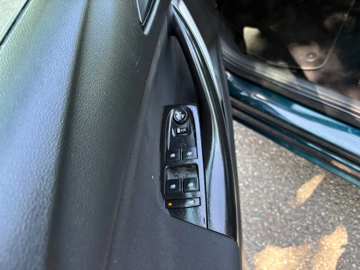1.0 Innovation AppleCarplay Pdc Cruise Airco Trekhaak Stoelverwarming