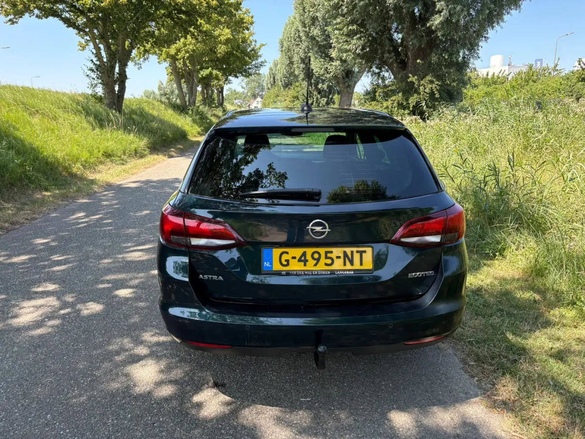 1.0 Innovation AppleCarplay Pdc Cruise Airco Trekhaak Stoelverwarming