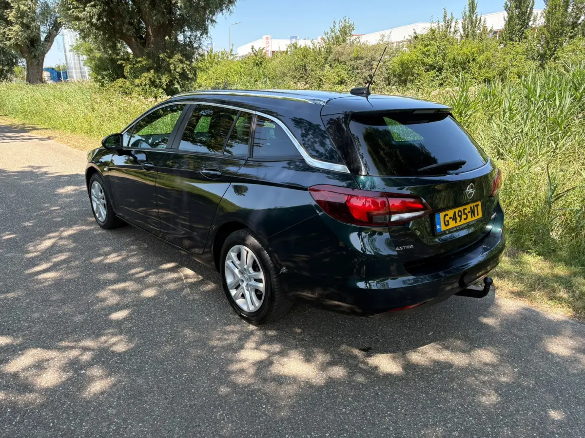 1.0 Innovation AppleCarplay Pdc Cruise Airco Trekhaak Stoelverwarming