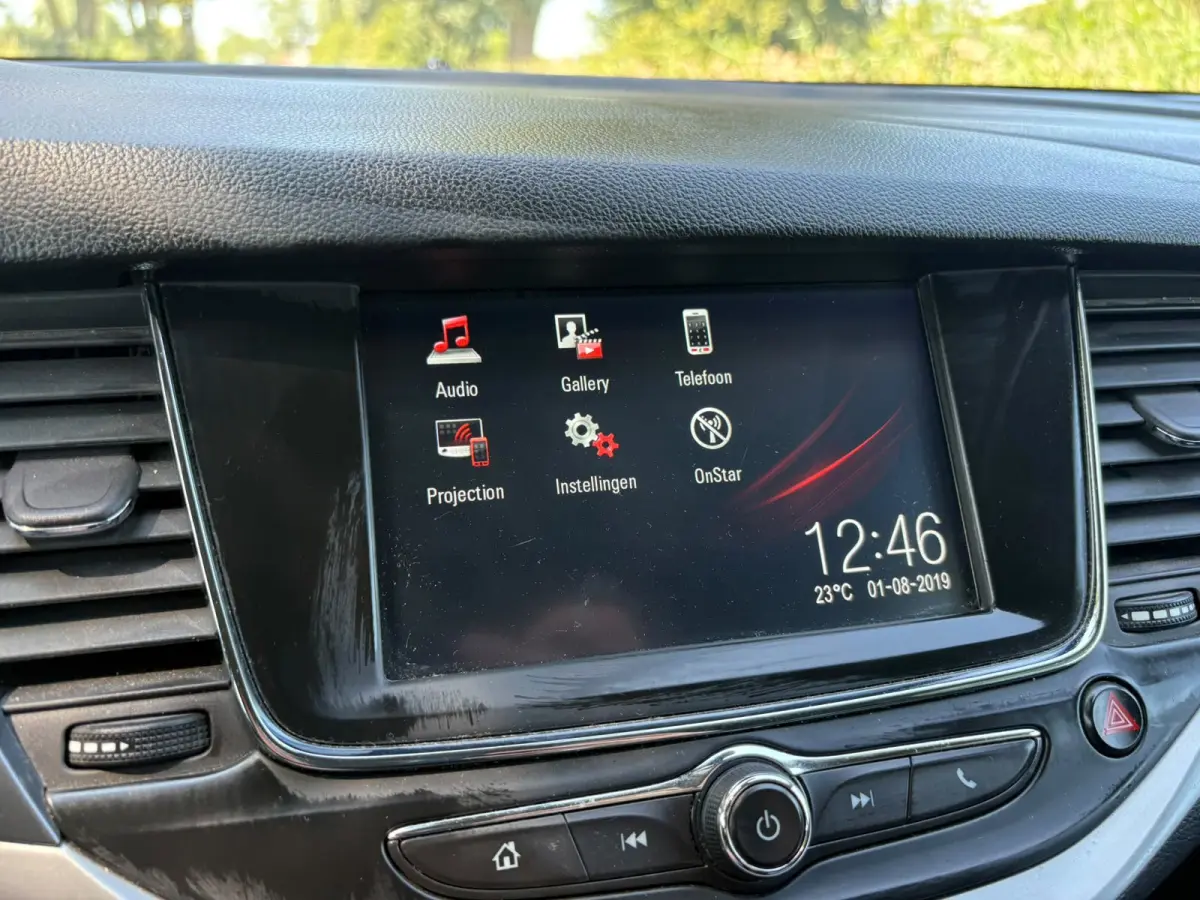 1.0 Innovation AppleCarplay Pdc Cruise Airco Trekhaak Stoelverwarming