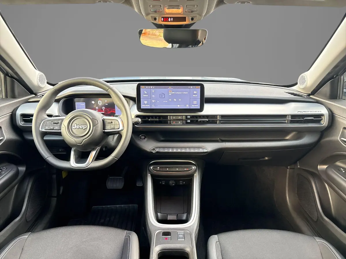 1.2 e-Hybrid Altitude | Camera | Climate control | Apple Carplay/Android Auto