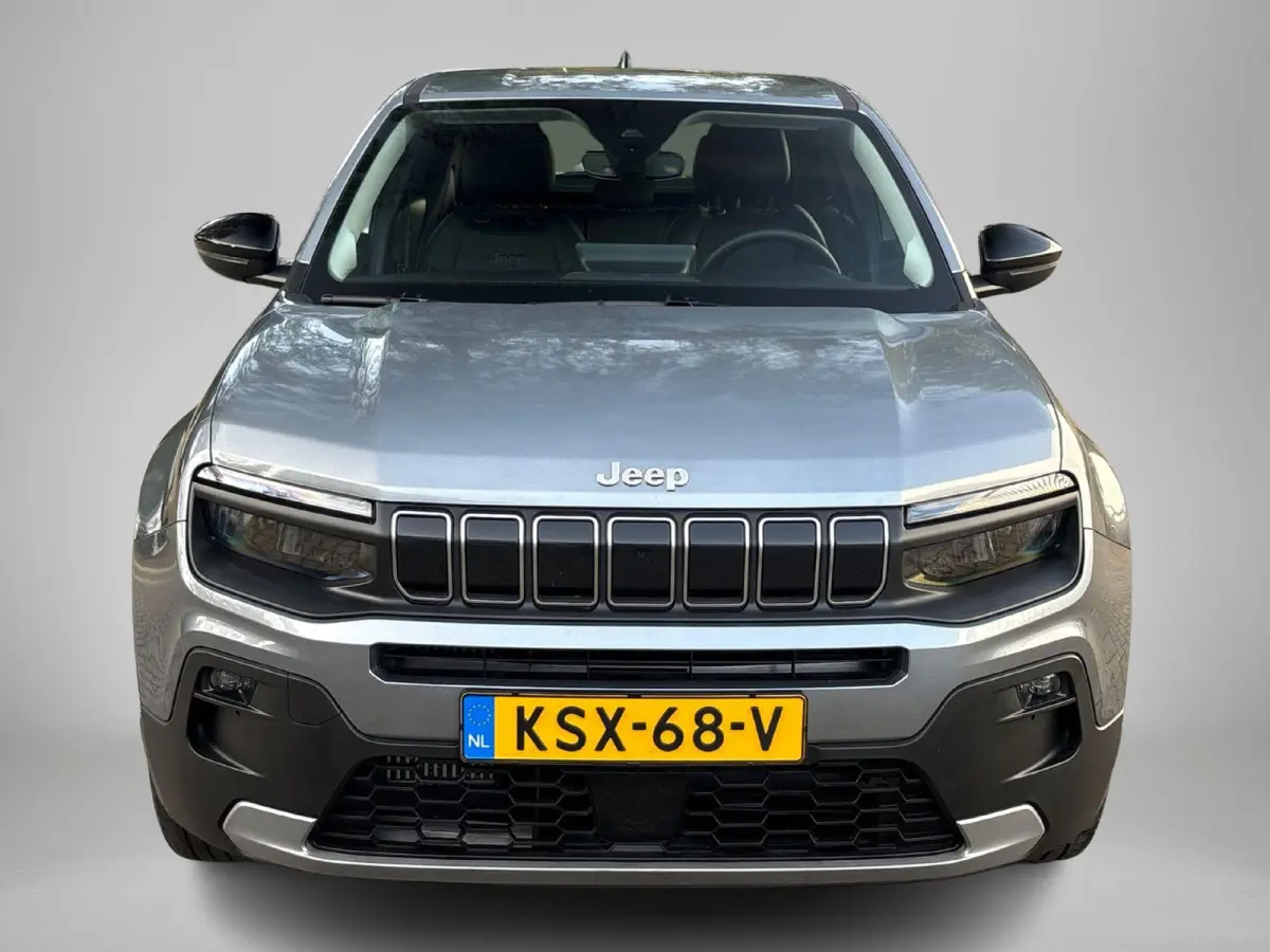1.2 e-Hybrid Altitude | Camera | Climate control | Apple Carplay/Android Auto