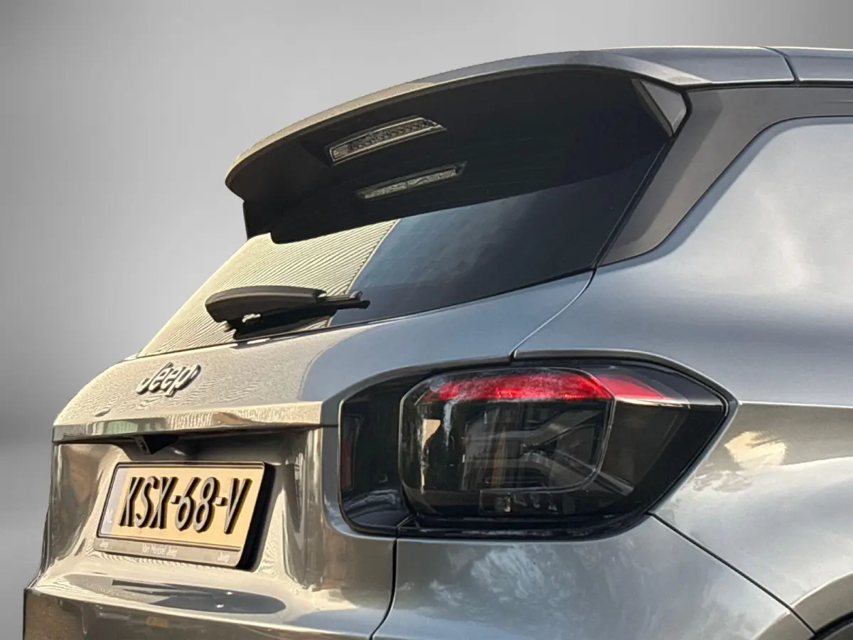 1.2 e-Hybrid Altitude | Camera | Climate control | Apple Carplay/Android Auto