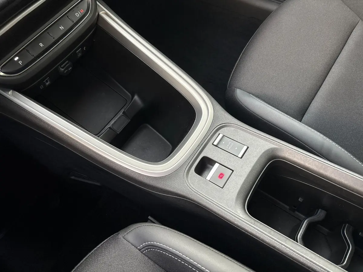 1.2 e-Hybrid Altitude | Camera | Climate control | Apple Carplay/Android Auto