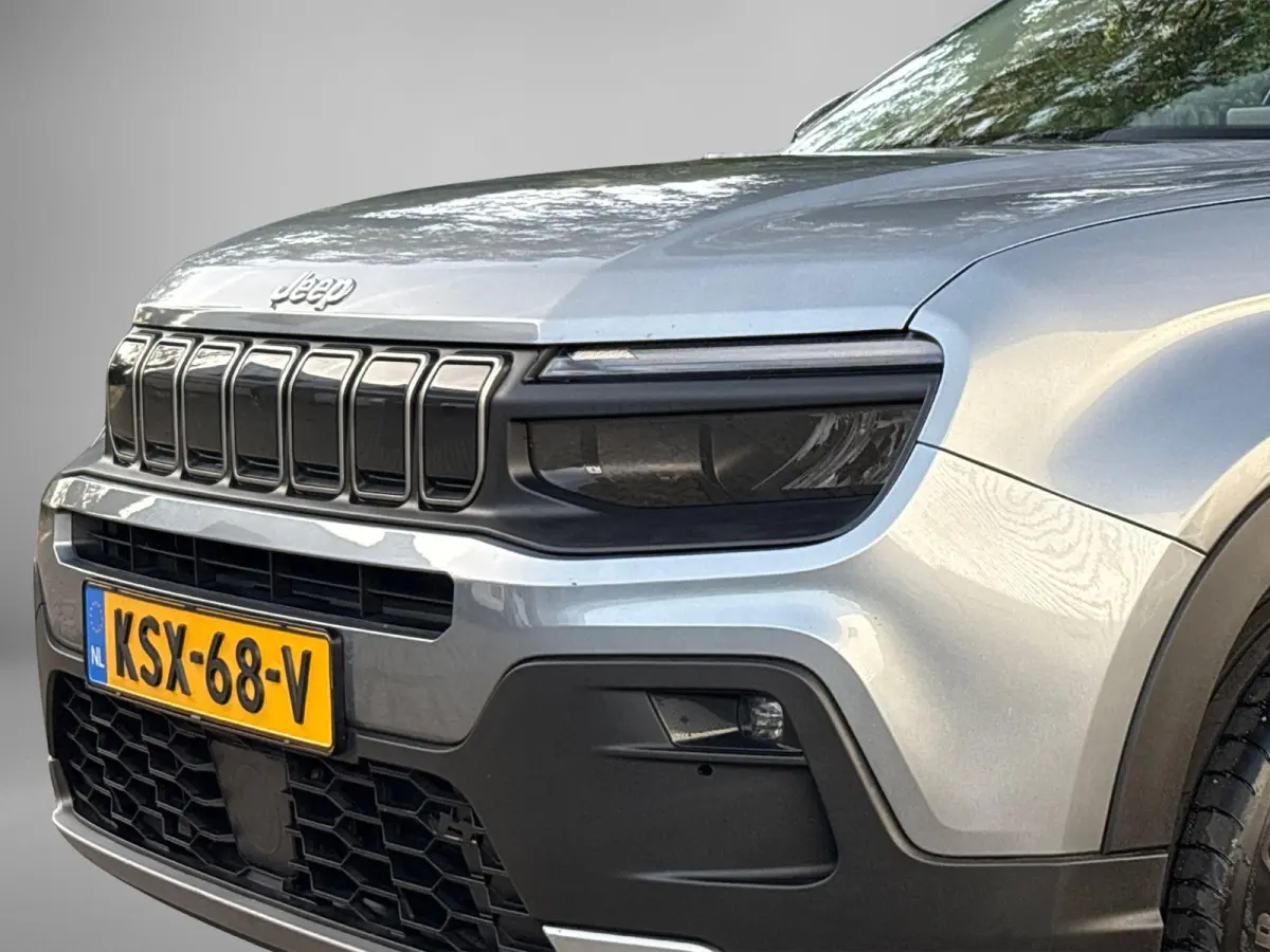 1.2 e-Hybrid Altitude | Camera | Climate control | Apple Carplay/Android Auto
