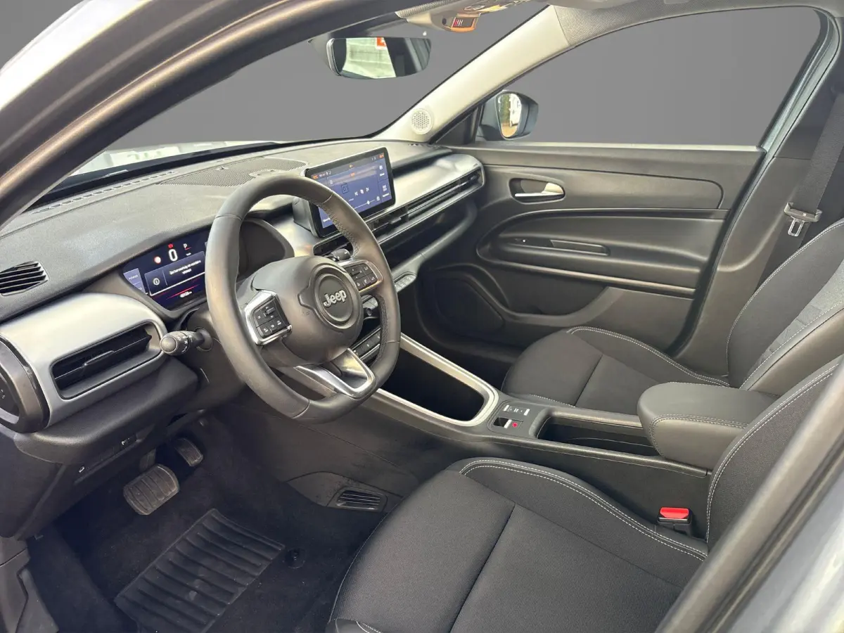 1.2 e-Hybrid Altitude | Camera | Climate control | Apple Carplay/Android Auto