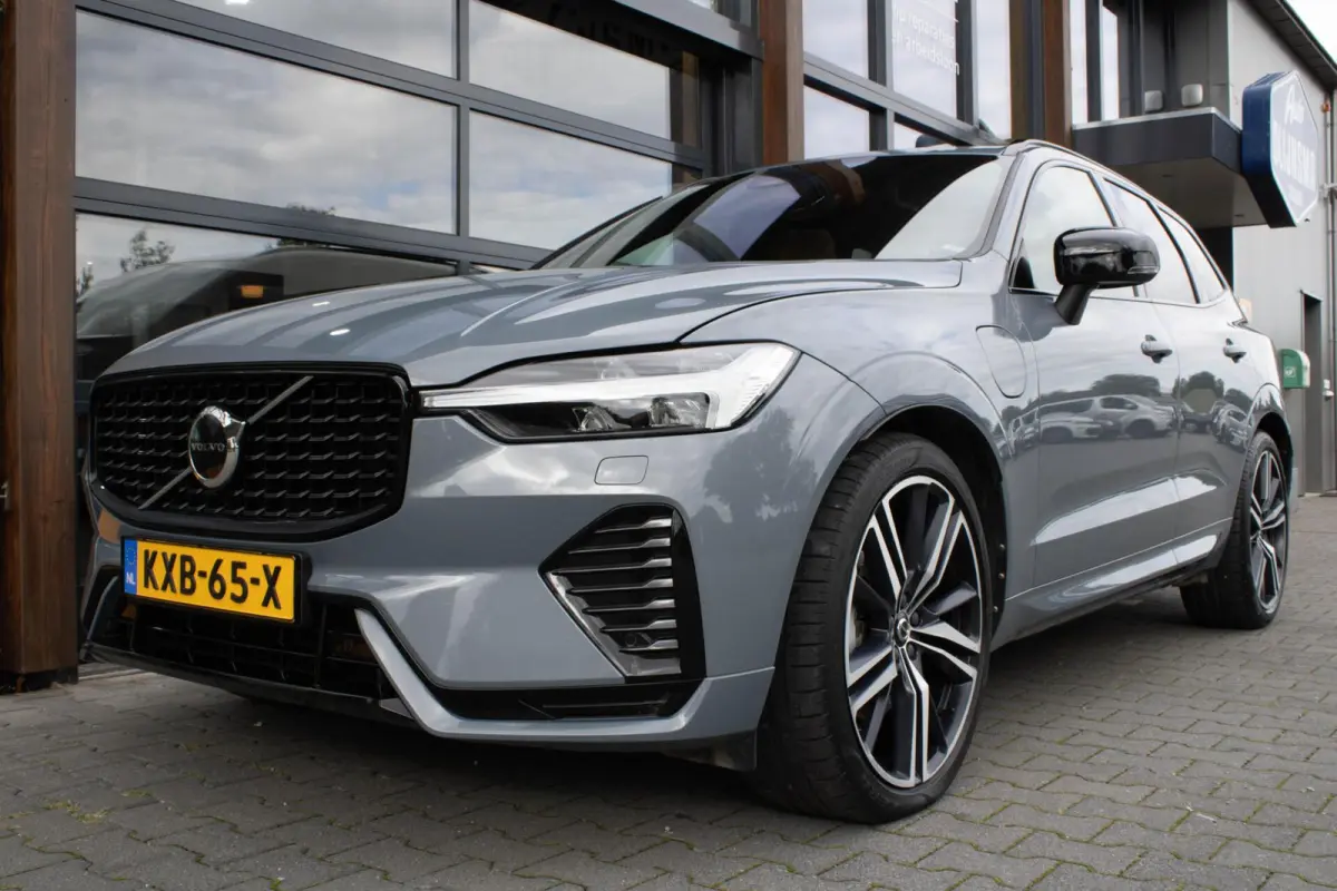 2.0 T6 PHEV Long range AWD Ultimate Dark|Luchtvering|Massage|Stoel+stuurverwarming|stoelverkoeling|HUD|Pano|Pilot assist|