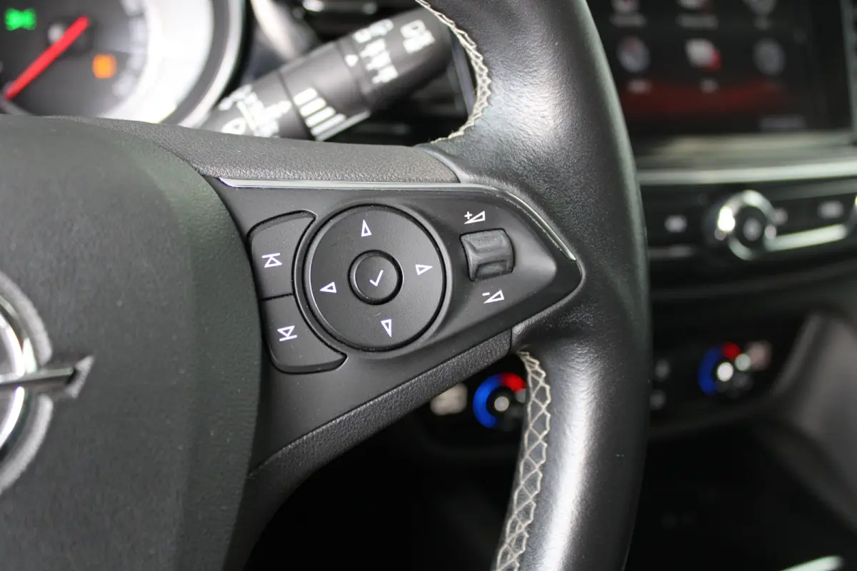1.5 Turbo Innovation | Trekhaak | Matrix LED | Navigatiesysteem | Keyless entry & start |