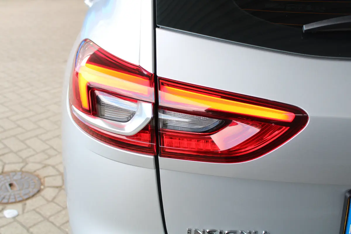 1.5 Turbo Innovation | Trekhaak | Matrix LED | Navigatiesysteem | Keyless entry & start |