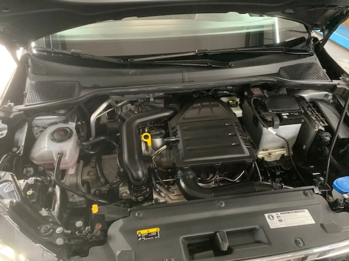 1.0 TSI Xcellence Launch Edition, automaat, 43200 KM ! .