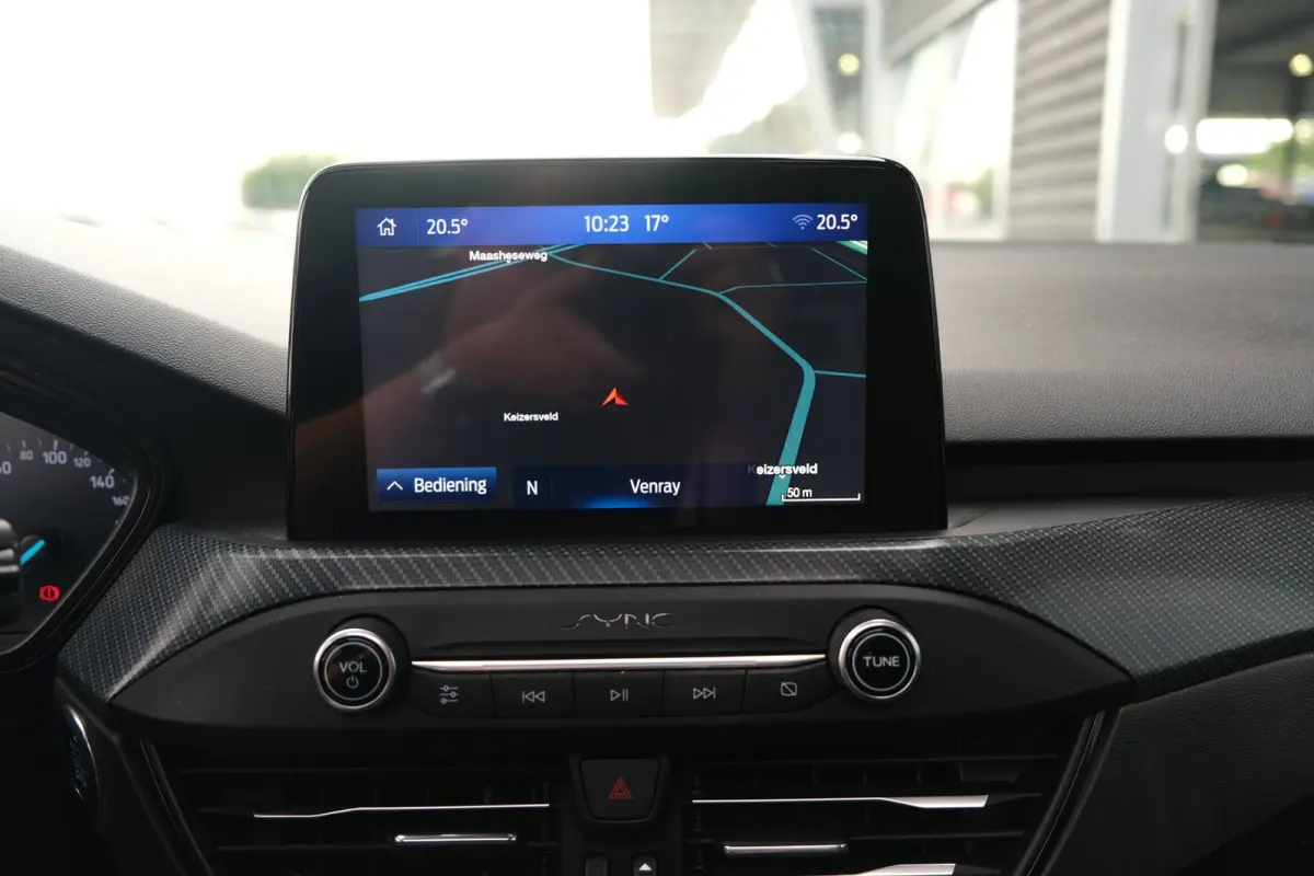 1.0 EcoBoost ST Line 125 PK Pano Navi Led B&O Cruise Cam
