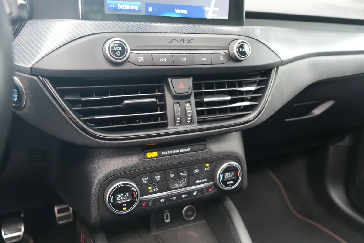 1.0 EcoBoost ST Line 125 PK Pano Navi Led B&O Cruise Cam