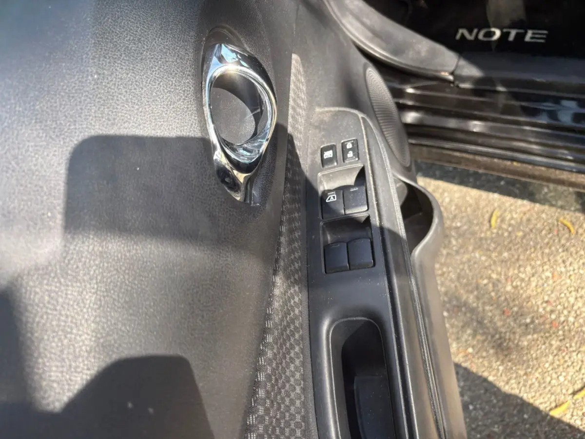1.2 Black Edition Airco Navi