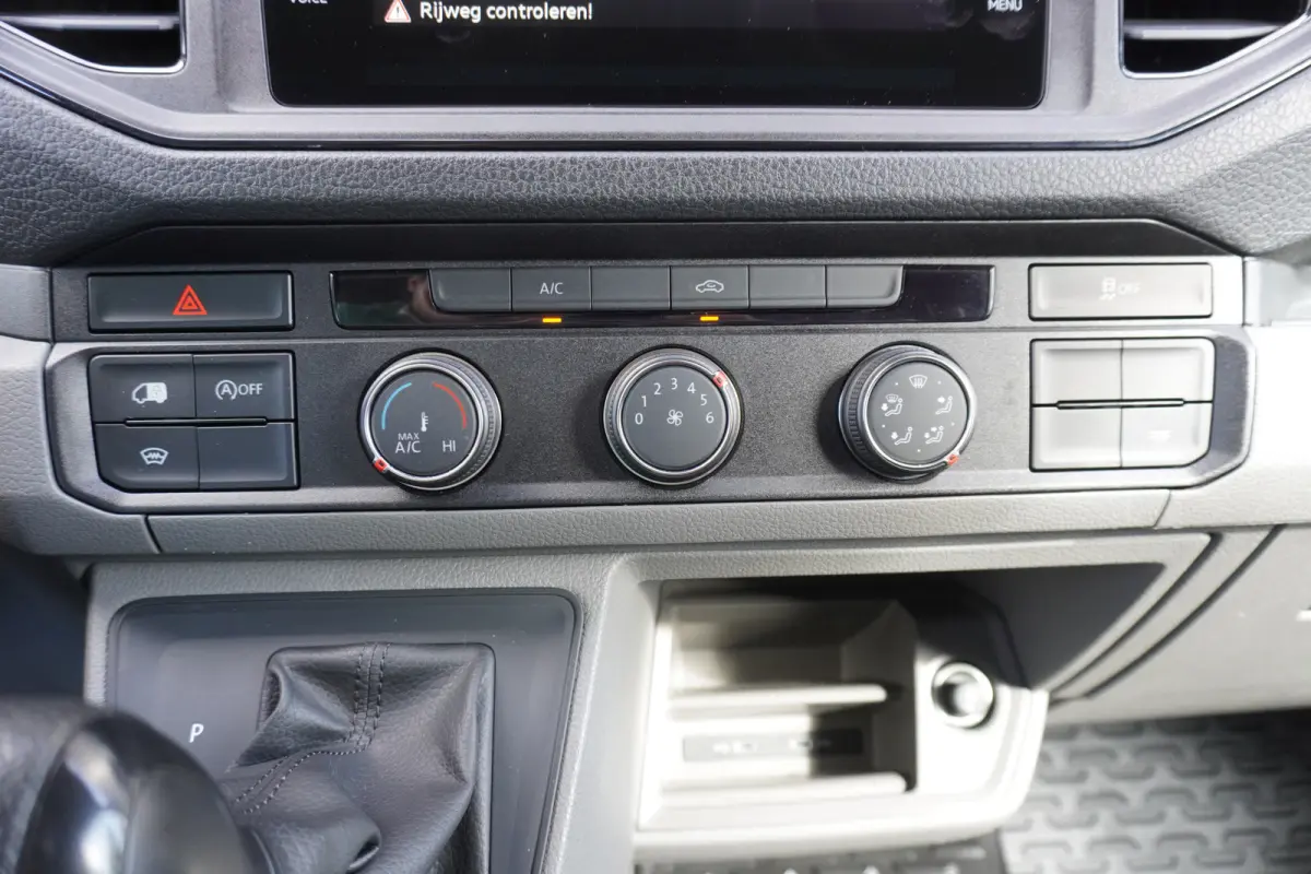 140pk Automaat L3H2/L2H1 Apple carplay Trekhaak Navigatie Camera Airco
