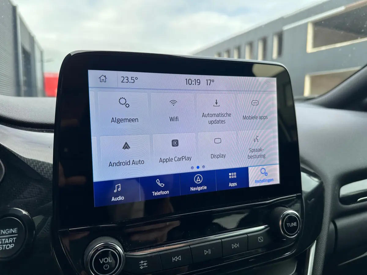 1.0 EcoBoost ST-Line | Carplay | Navigatie | Stoel/Stuurverwarming | Climate Control | Adaptieve Cruise | Achterbank in delen neerklapbaar | Achteruitrijcamera | Airco (automatisch)