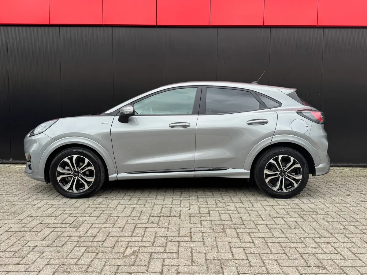 1.0 EcoBoost ST-Line | Apple Carplay / Android Auto | Navigatie | Stoel/Stuurverwarming | Climate Control | Adaptieve Cruise Control | Achterbank in delen neerklapbaar | Achteruitrijcamera |