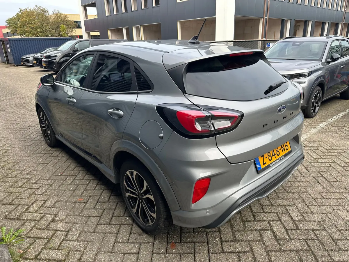 1.0 EcoBoost ST-Line | Carplay | Navigatie | Stoel/Stuurverwarming | Climate Control | Adaptieve Cruise | Achterbank in delen neerklapbaar | Achteruitrijcamera | Airco (automatisch)