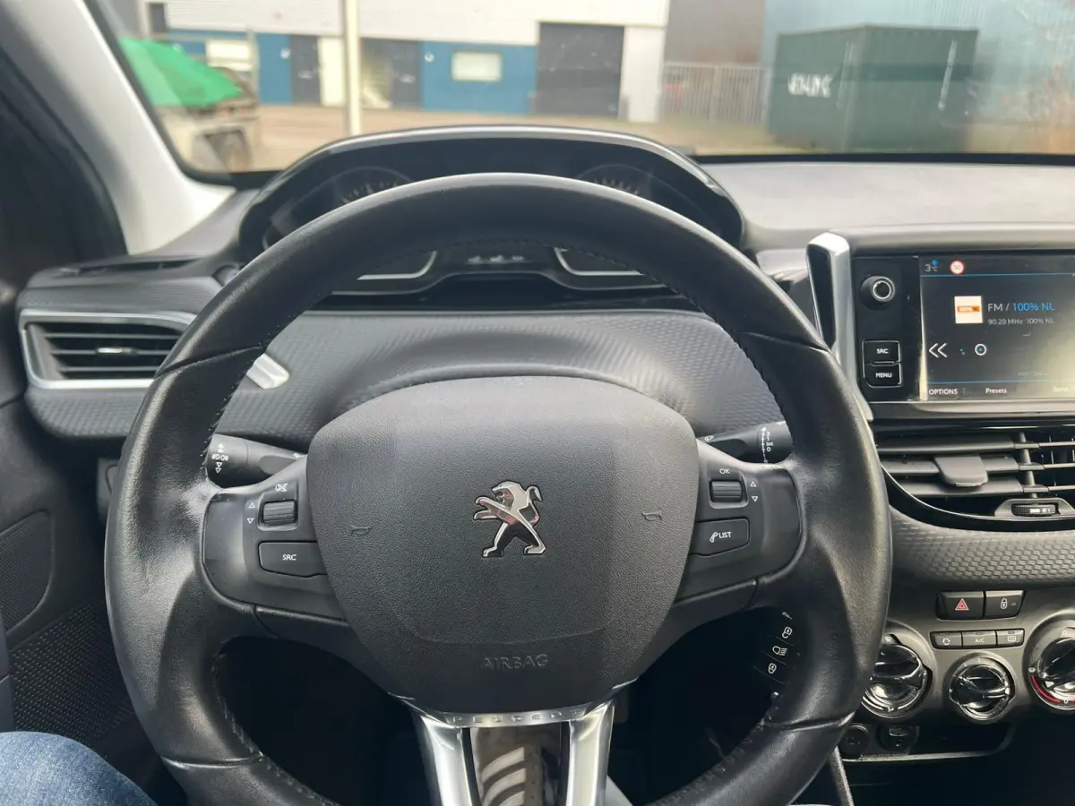 1.2 PureTech Blue Lion Pano Airco Cruise Automaat Navi Nwe Disb Riem