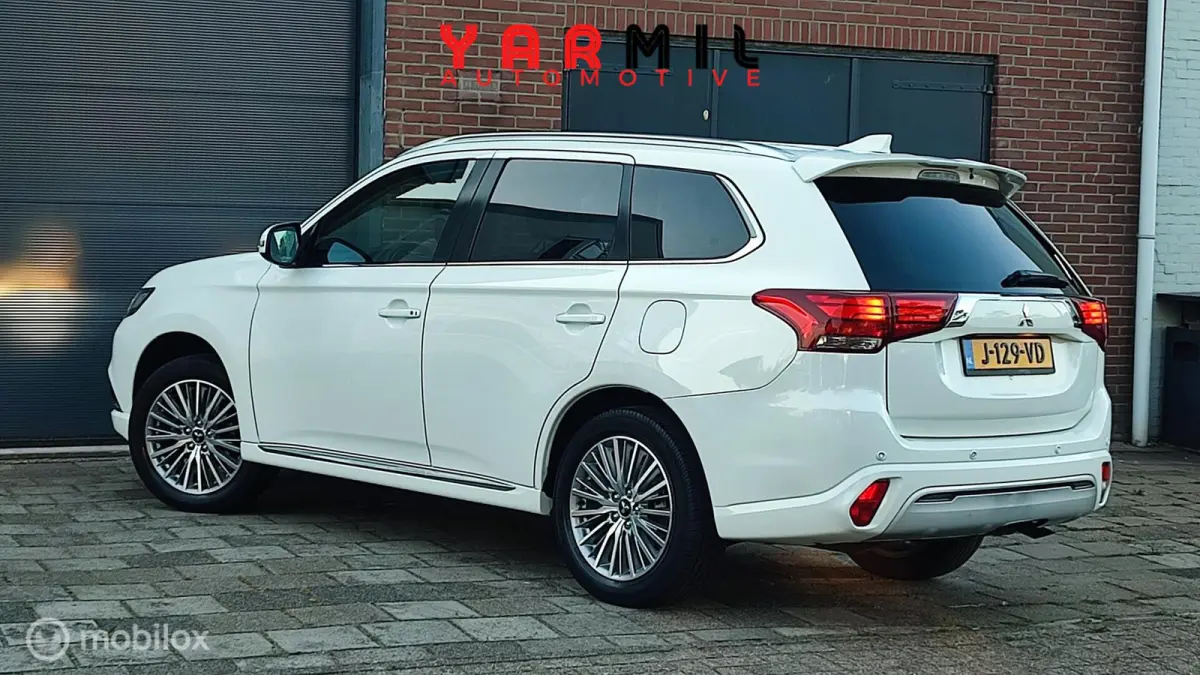 2.4 PHEV Instyle NETTE WAGEN DEALER ONDERHOUDEN