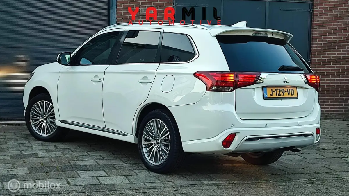 2.4 PHEV Instyle NETTE WAGEN DEALER ONDERHOUDEN