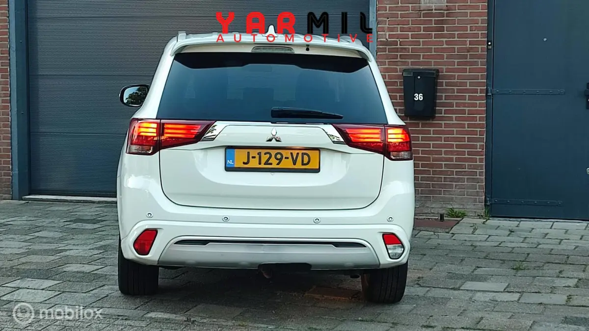 2.4 PHEV Instyle NETTE WAGEN DEALER ONDERHOUDEN