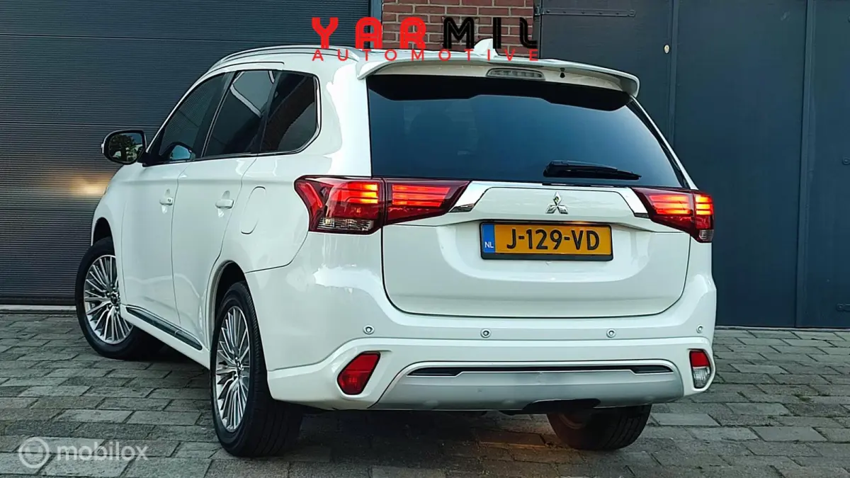 2.4 PHEV Instyle NETTE WAGEN DEALER ONDERHOUDEN