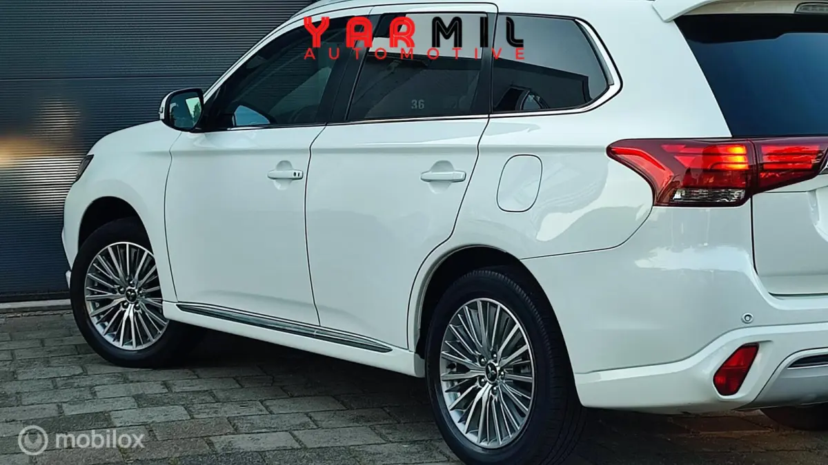 2.4 PHEV Instyle NETTE WAGEN DEALER ONDERHOUDEN
