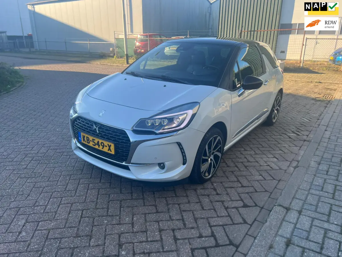 1.2 PureTech Sport Chic Automaat Leder Stoelverwarming Led Pdc Voor En Achter Navi Cruise Airco