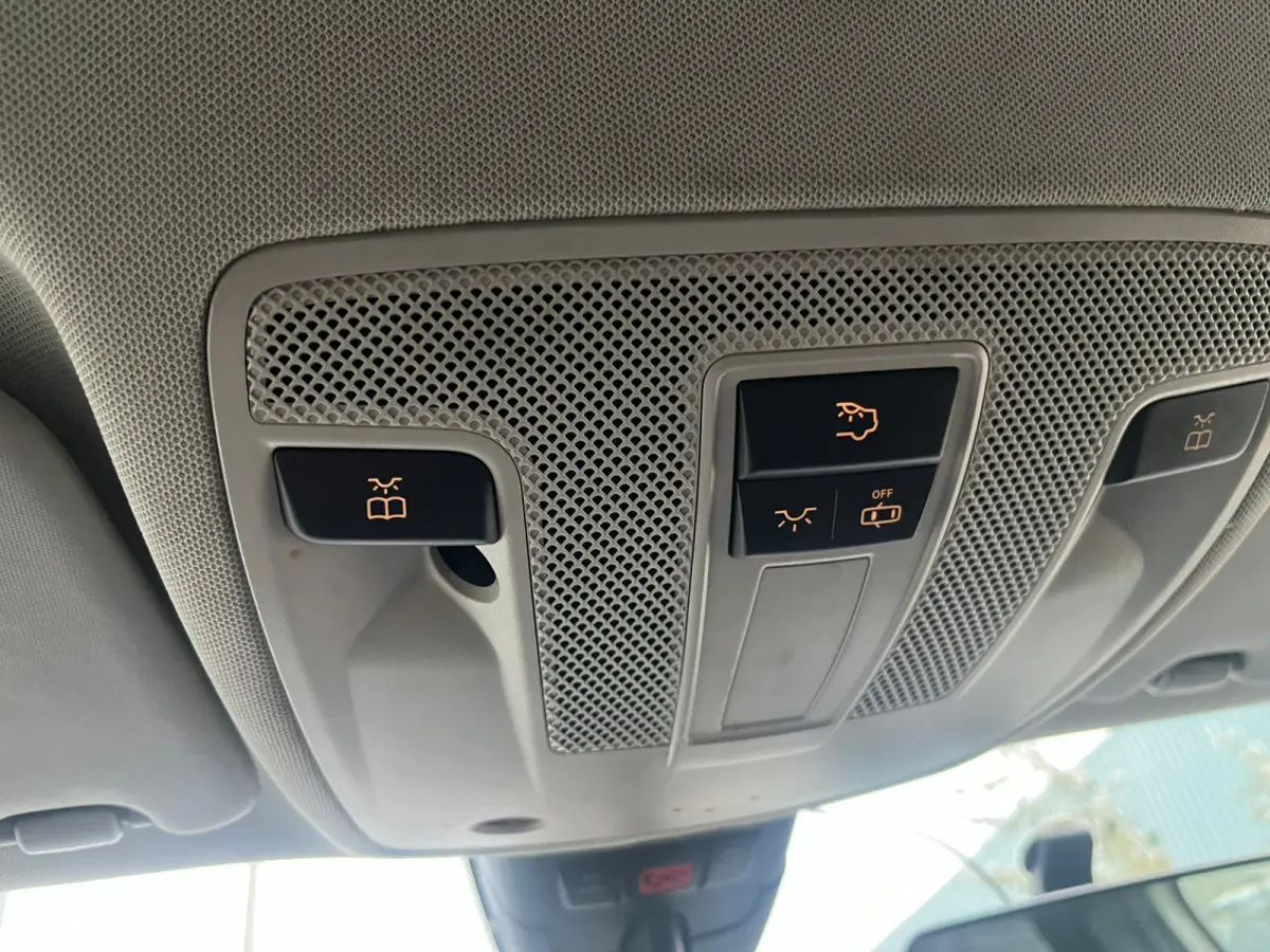 220 d Automaat Cruise Airco Pdc Voor En Achter 1e Eigenaar
