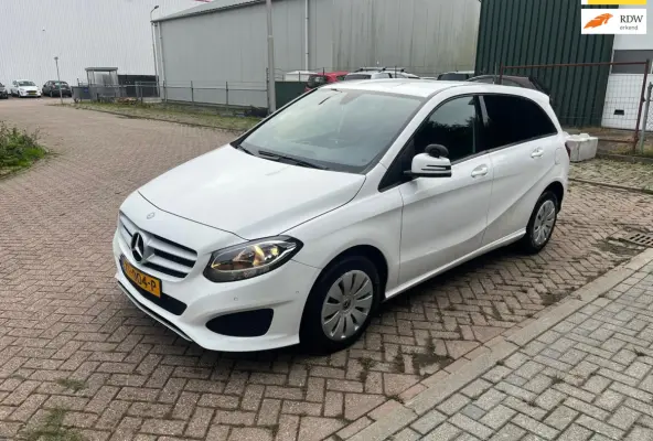 220 d Automaat Cruise Airco Pdc Voor En Achter 1e Eigenaar