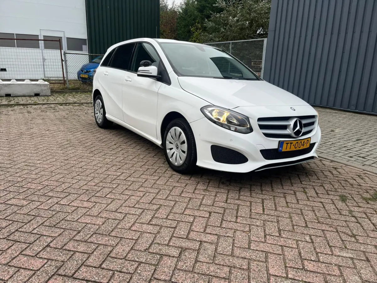 220 d Automaat Cruise Airco Pdc Voor En Achter 1e Eigenaar